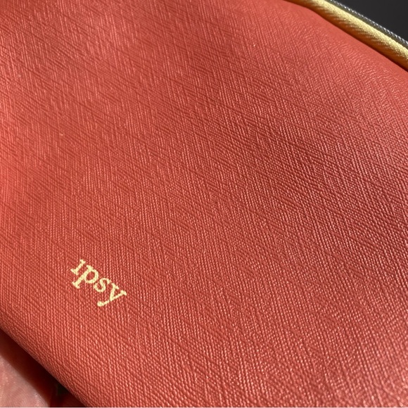 Ipsy Yellow and Orange Cosmetics Travel Bag - Picture 9 of 10